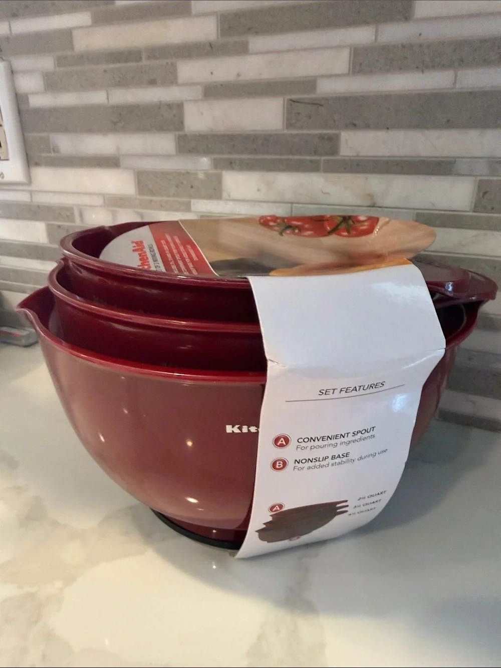 Kitchenaid set of 3 mixing bowls non slip new red color plastic
